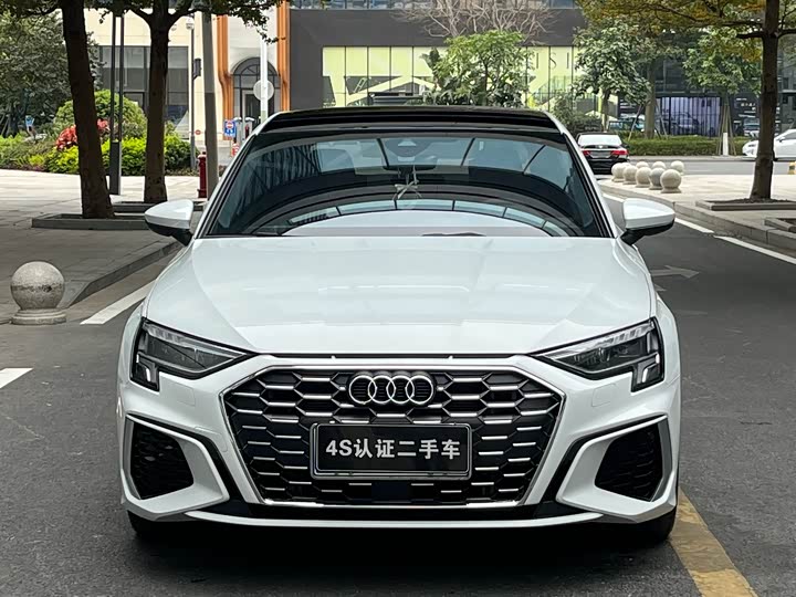 Фото 2 - Audi A3