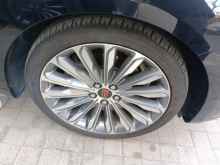 Фото 6 - Hongqi H9