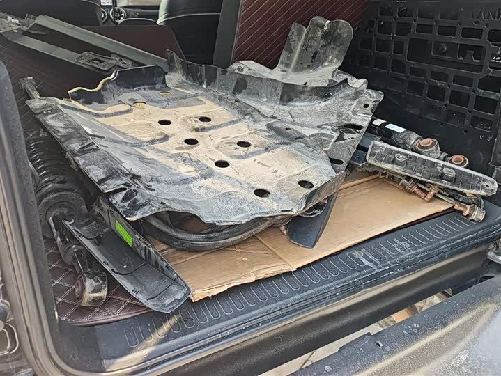 Фото 4 - Tank 300