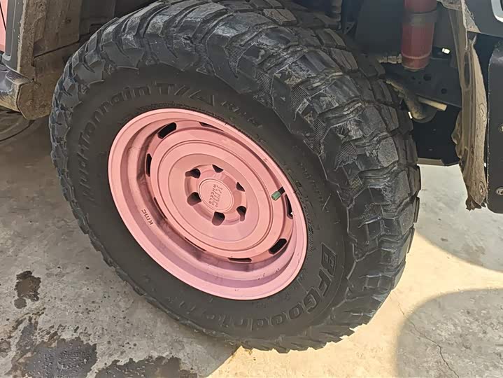 Фото 6 - Tank 300