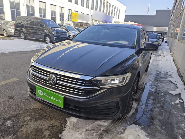 Фото 1 - Volkswagen Sagitar L