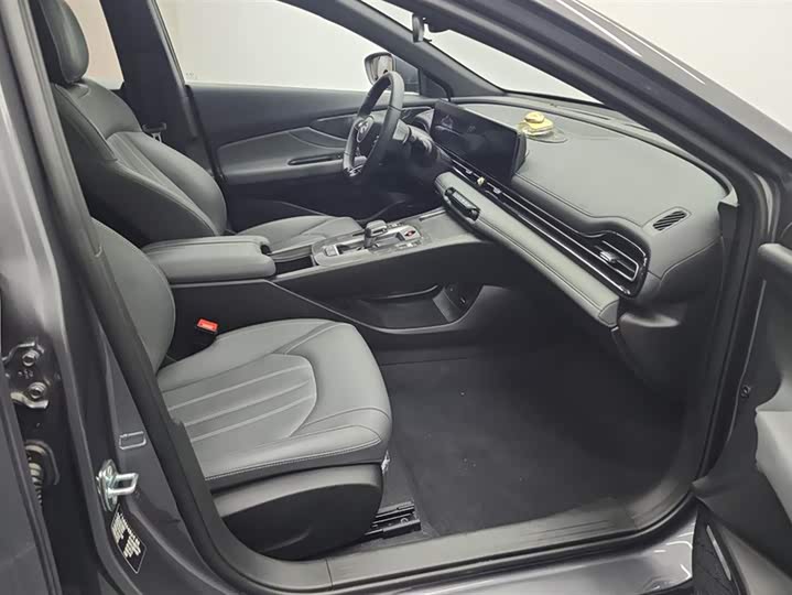 Фото 8 - GAC Trumpchi Empow R