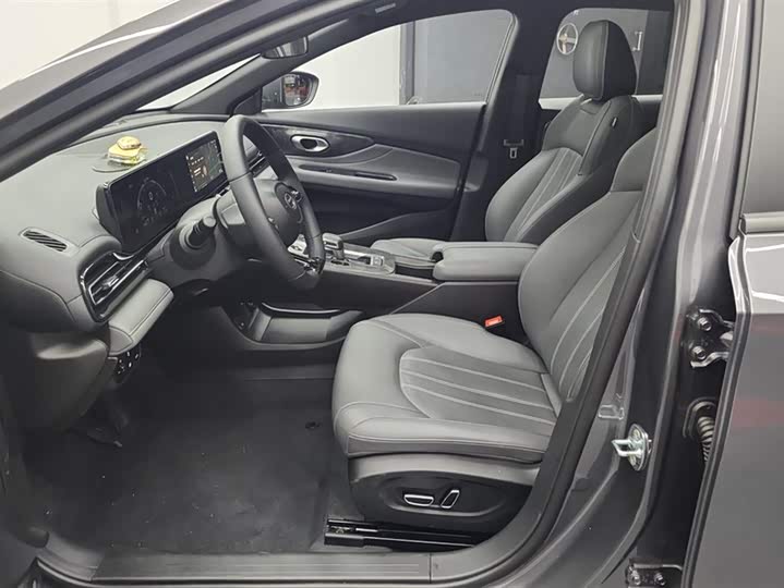 Фото 9 - GAC Trumpchi Empow R