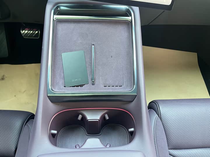 Фото 9 - XPeng P7