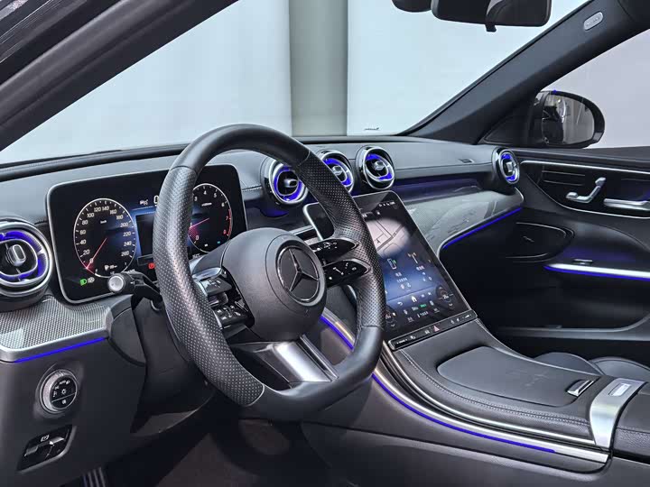 Фото 7 - Mercedes-Benz C-Class