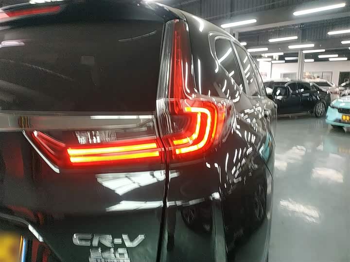 Фото 8 - Honda CR-V