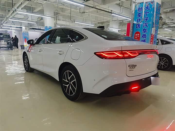 Фото 5 - BYD Qin L