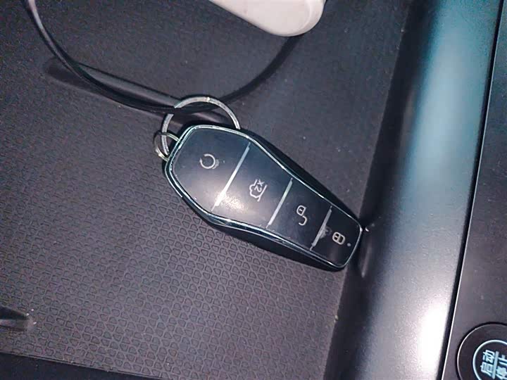 Фото 9 - BYD Qin L