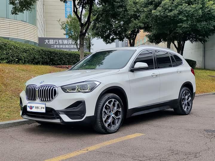 Фото 1 - BMW X1