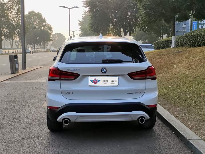 Фото 5 - BMW X1