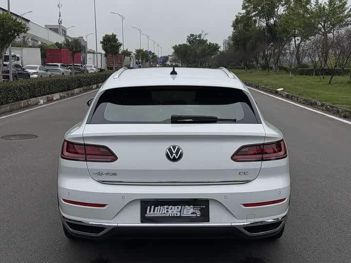 Фото 4 - Volkswagen CC