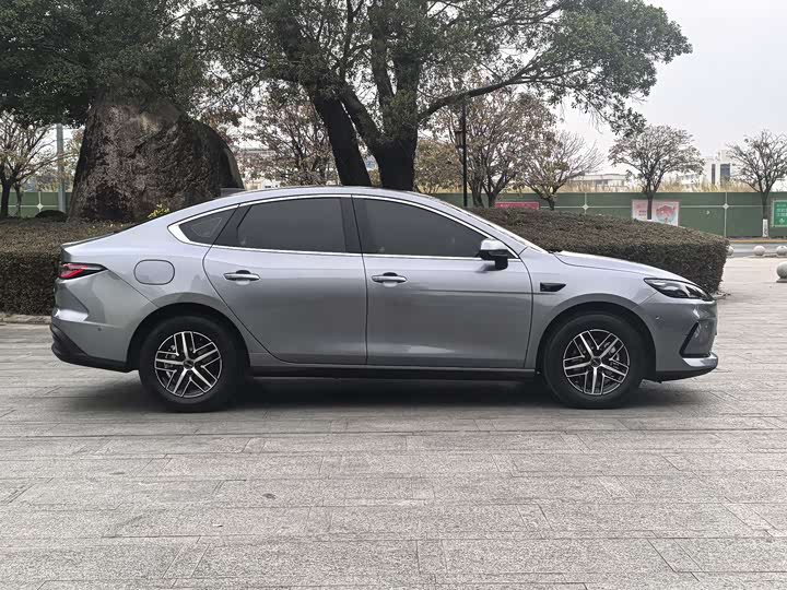 Фото 7 - BYD Seal 05 DM-i Hybrid