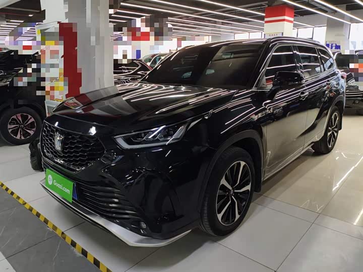 Фото 2 - Toyota Crown Kluger