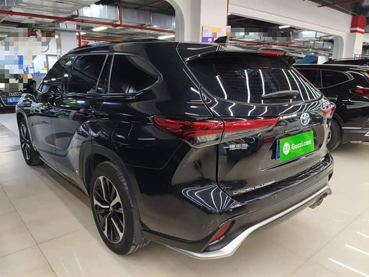 Фото 5 - Toyota Crown Kluger