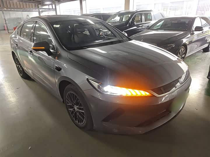 Фото 4 - BYD Qin Plus