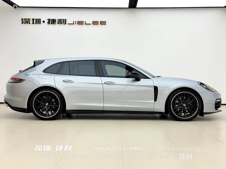 Фото 3 - Porsche Panamera