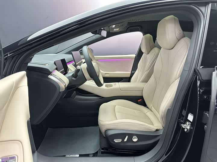 Фото 5 - XPeng F57