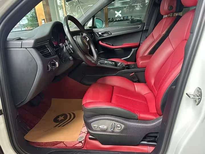 Фото 4 - Porsche Macan