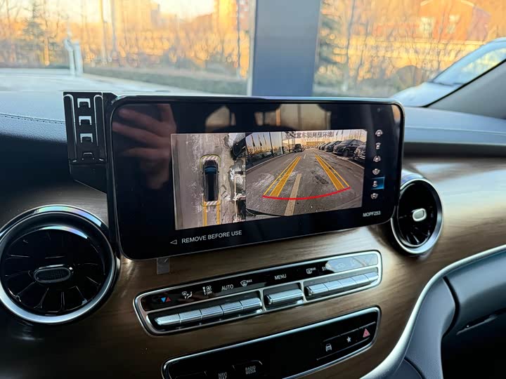 Фото 3 - Mercedes-Benz V-Class