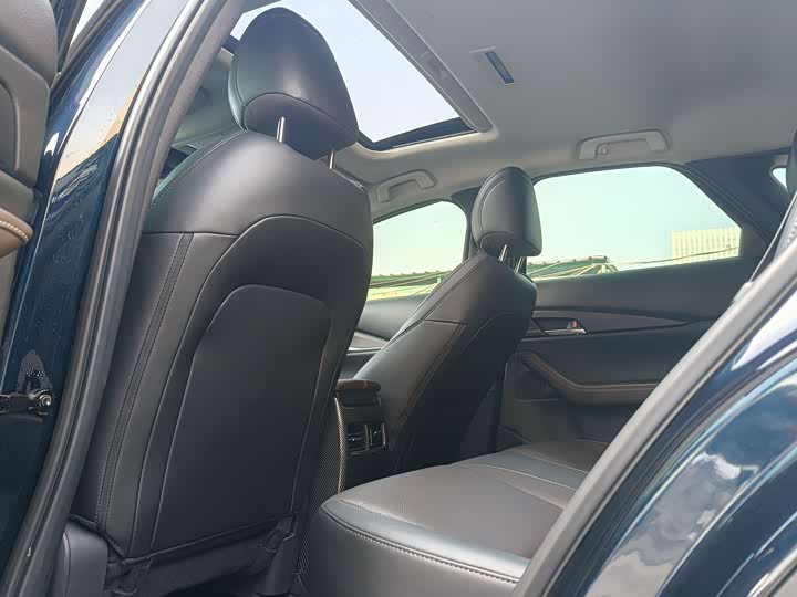 Фото 5 - Mazda CX-30