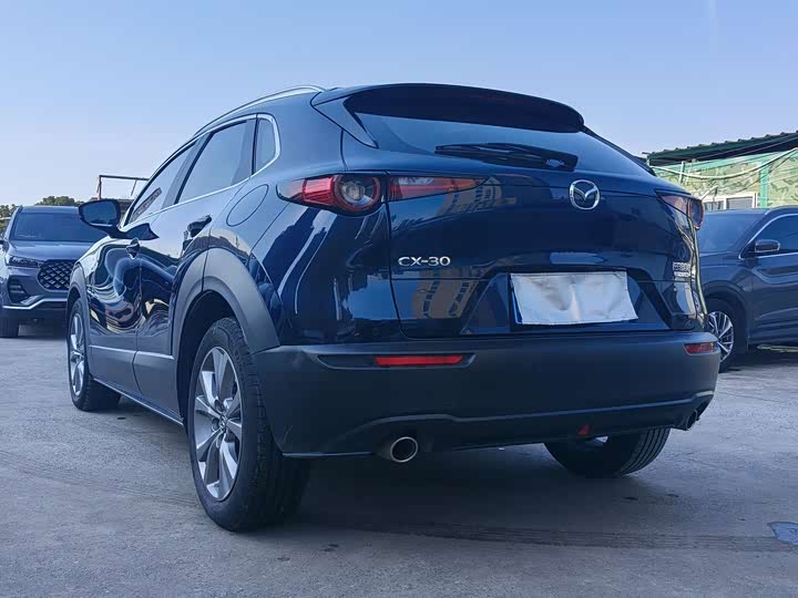 Фото 7 - Mazda CX-30