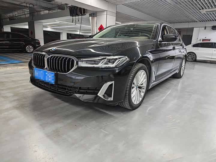 Фото 1 - BMW 5 Series