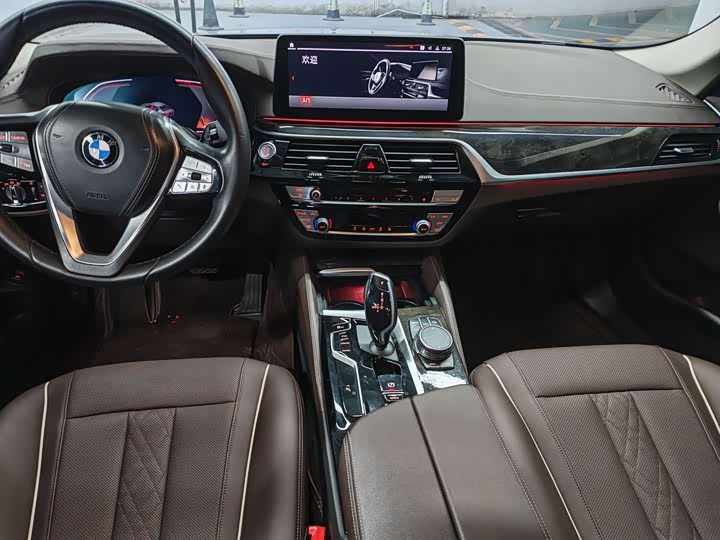 Фото 4 - BMW 5 Series