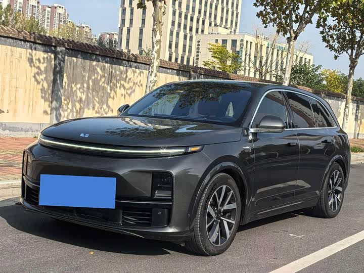 Фото 1 - LiXiang L7