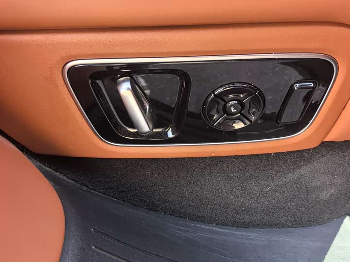 Фото 8 - LiXiang L7