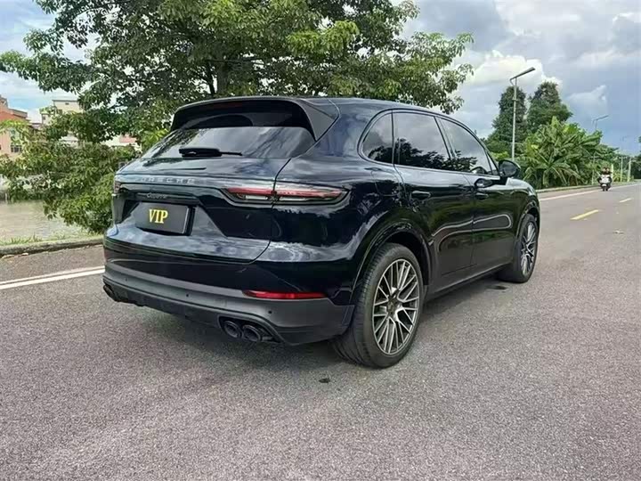 Фото 3 - Porsche Cayenne