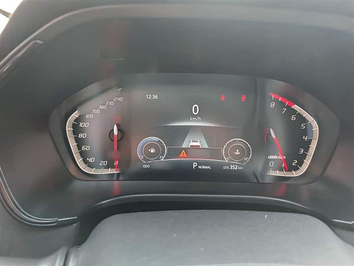 Фото 4 - Changan CS75