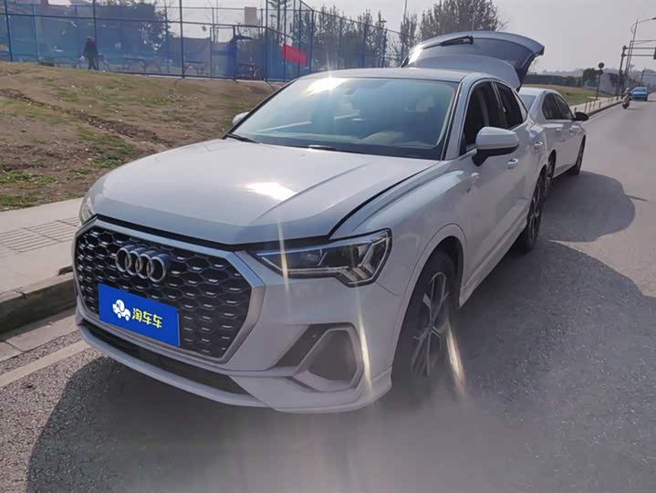 Фото 1 - Audi Q3 Sportback