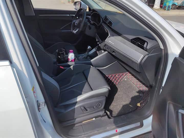 Фото 8 - Audi Q3 Sportback