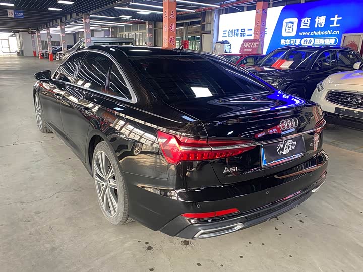 Фото 7 - Audi A6L