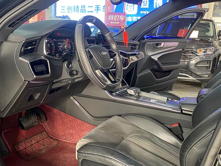 Фото 9 - Audi A6L