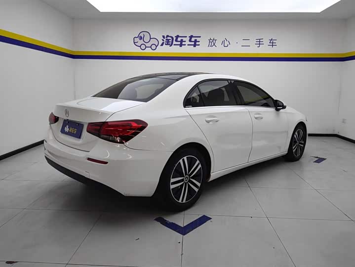 Фото 3 - Mercedes-Benz A-Class