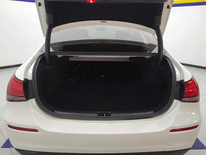 Фото 4 - Mercedes-Benz A-Class