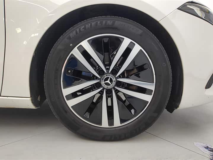 Фото 6 - Mercedes-Benz A-Class