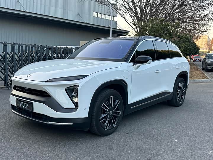 Фото 1 - Nio ES6