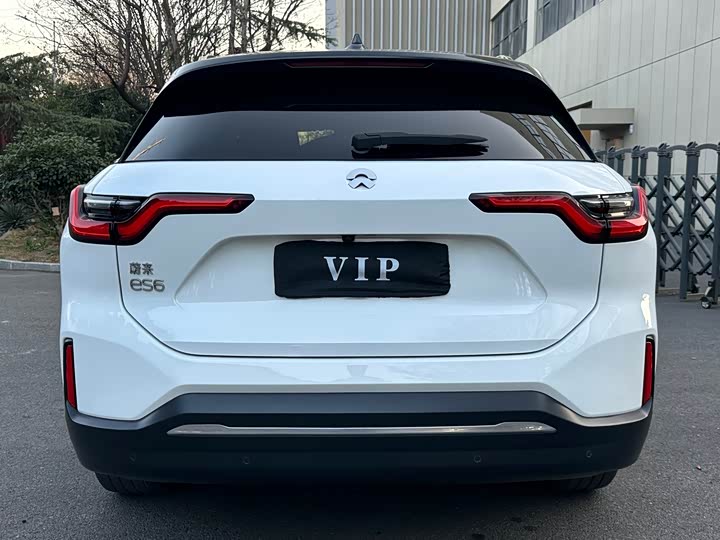 Фото 6 - Nio ES6