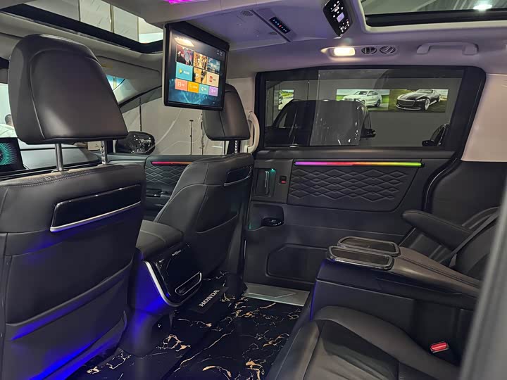 Фото 5 - Honda Elysion