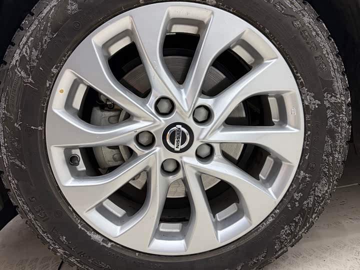 Фото 8 - Nissan Sylphy