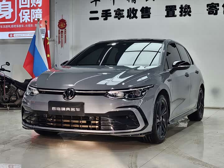 Фото 1 - Volkswagen Golf