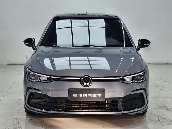 Фото 2 - Volkswagen Golf