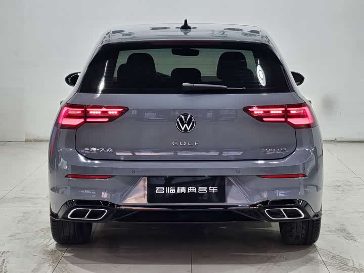 Фото 5 - Volkswagen Golf