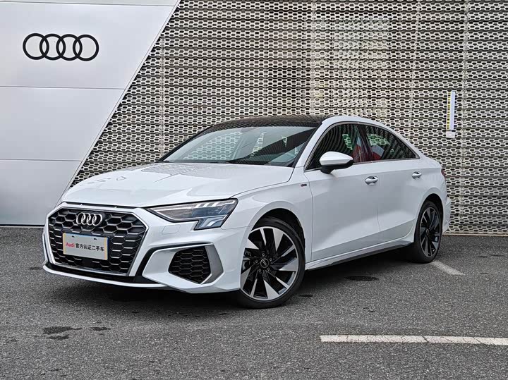 Фото 1 - Audi A3