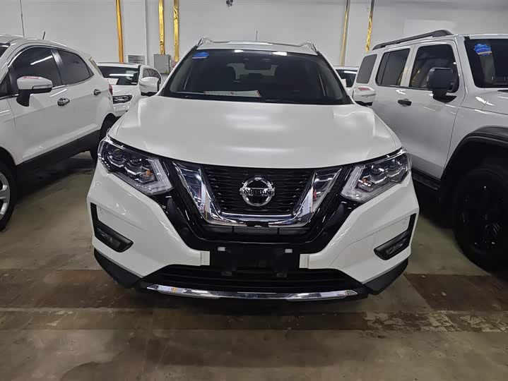 Фото 2 - Nissan X-Trail