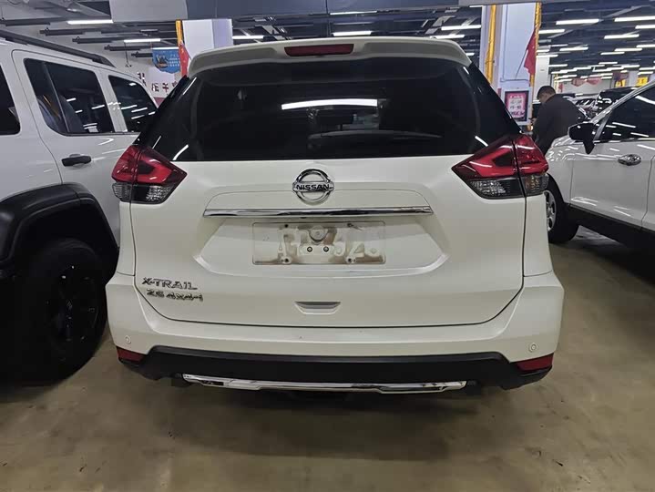 Фото 4 - Nissan X-Trail