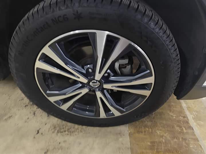 Фото 6 - Nissan X-Trail