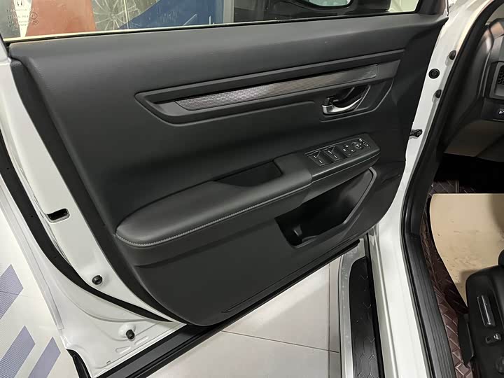 Фото 6 - Honda CR-V